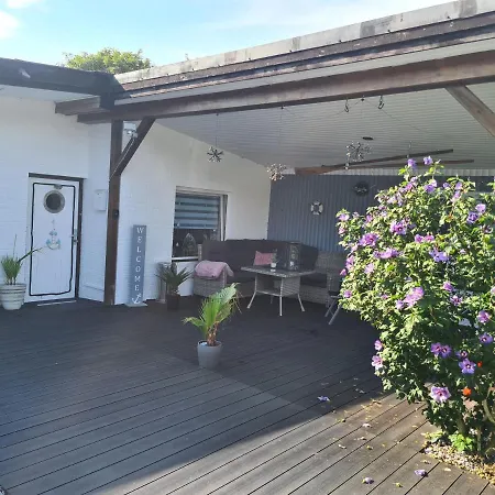Grosse Mit Terrasse Und Grill Apartment *